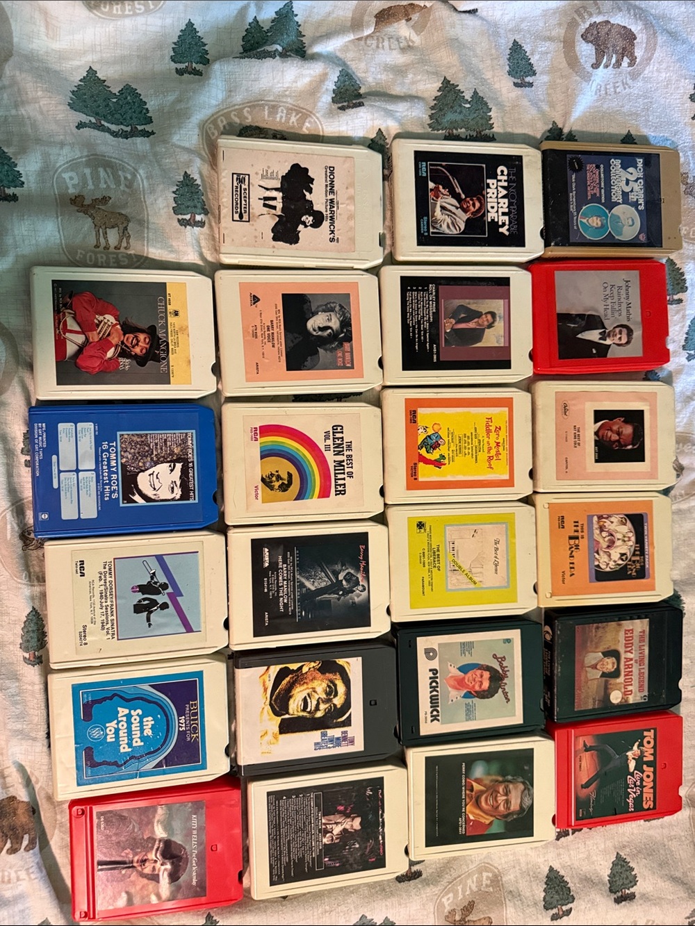 (23) Vintage bundle of 8 track tapes